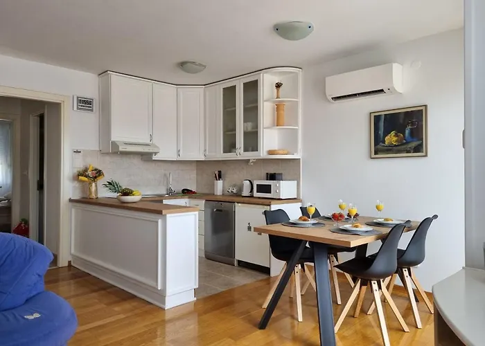 Apartment Lana
